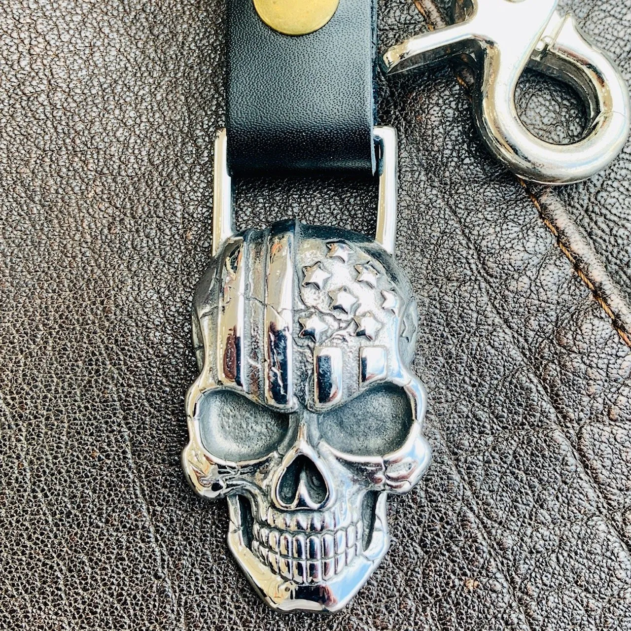 American Flag Skull Keychain - KC16