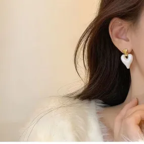 Just Lil Things  White Pin Earring jlt11640