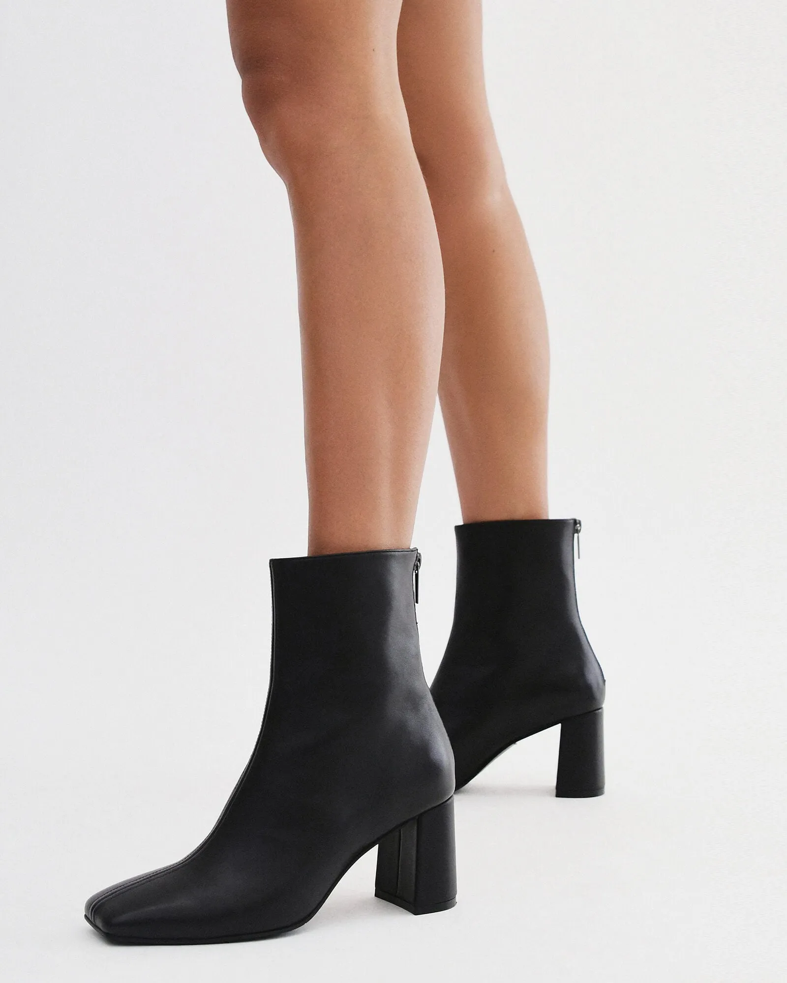 NEVADA MID ANKLE BOOTS BLACK LEATHER