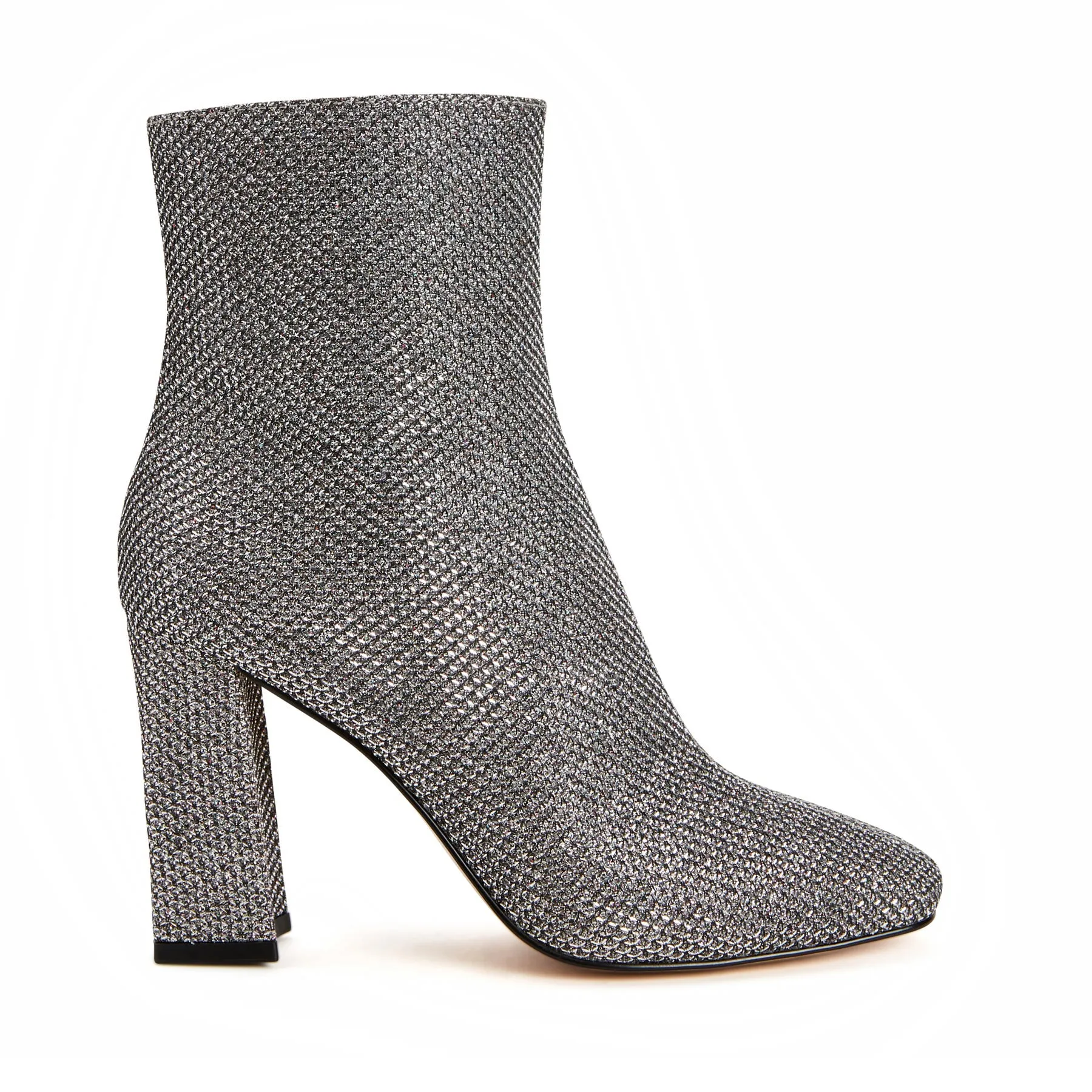 THE LUVLIE BOOTIE