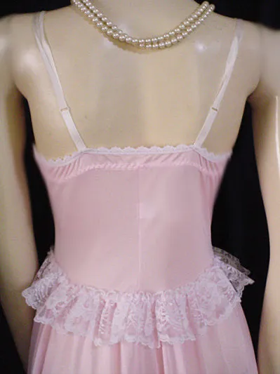 *VINTAGE ROMANTIC FAIRYTALE “TREASURE” BY FARIS LACE RUFFLE GRAND SWEEP BUSTIER-LOOK NIGHTGOWN IN BREATHTAKING PINK